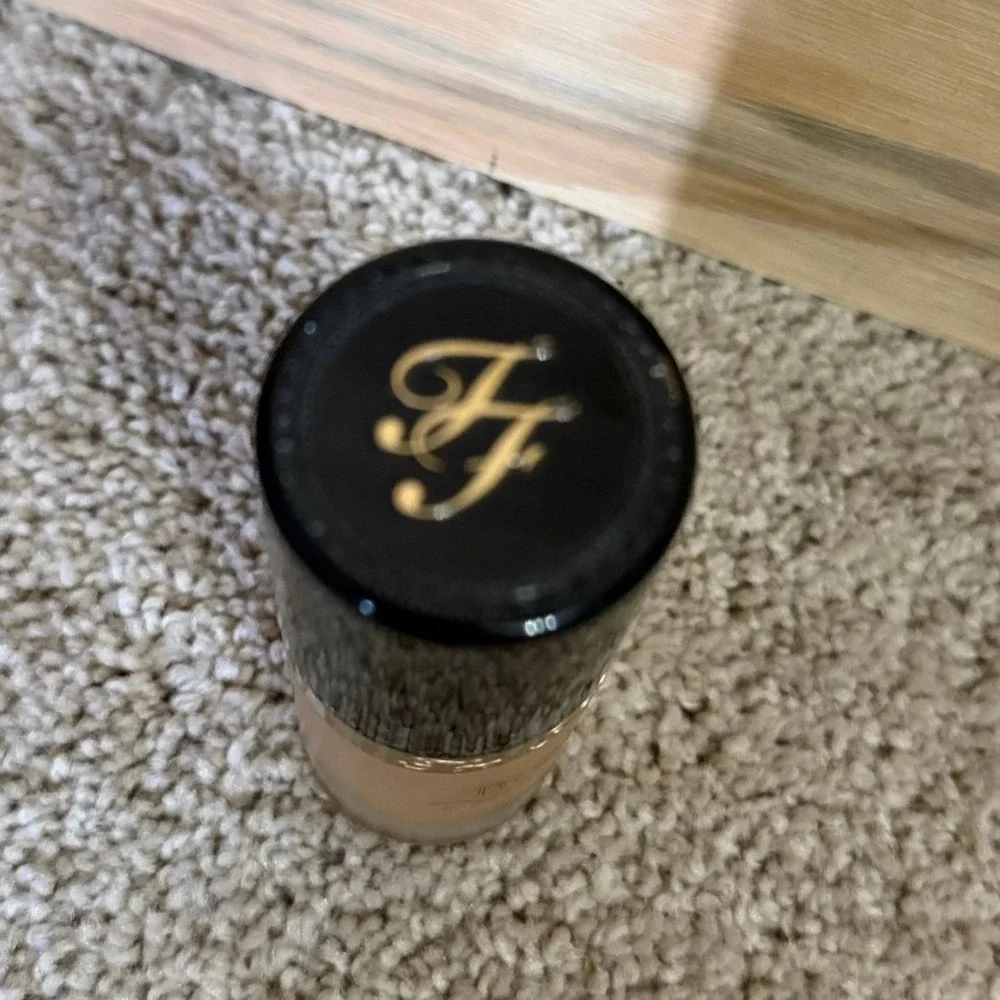 Too Faced Born This Way Foundation Warm Beige